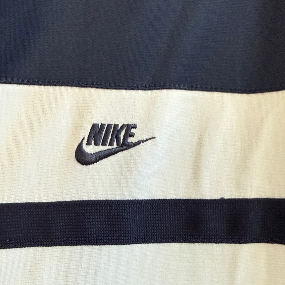Nike Dark Blue Tracksuit with White Accents VINTAGE - Picture 4 of 15